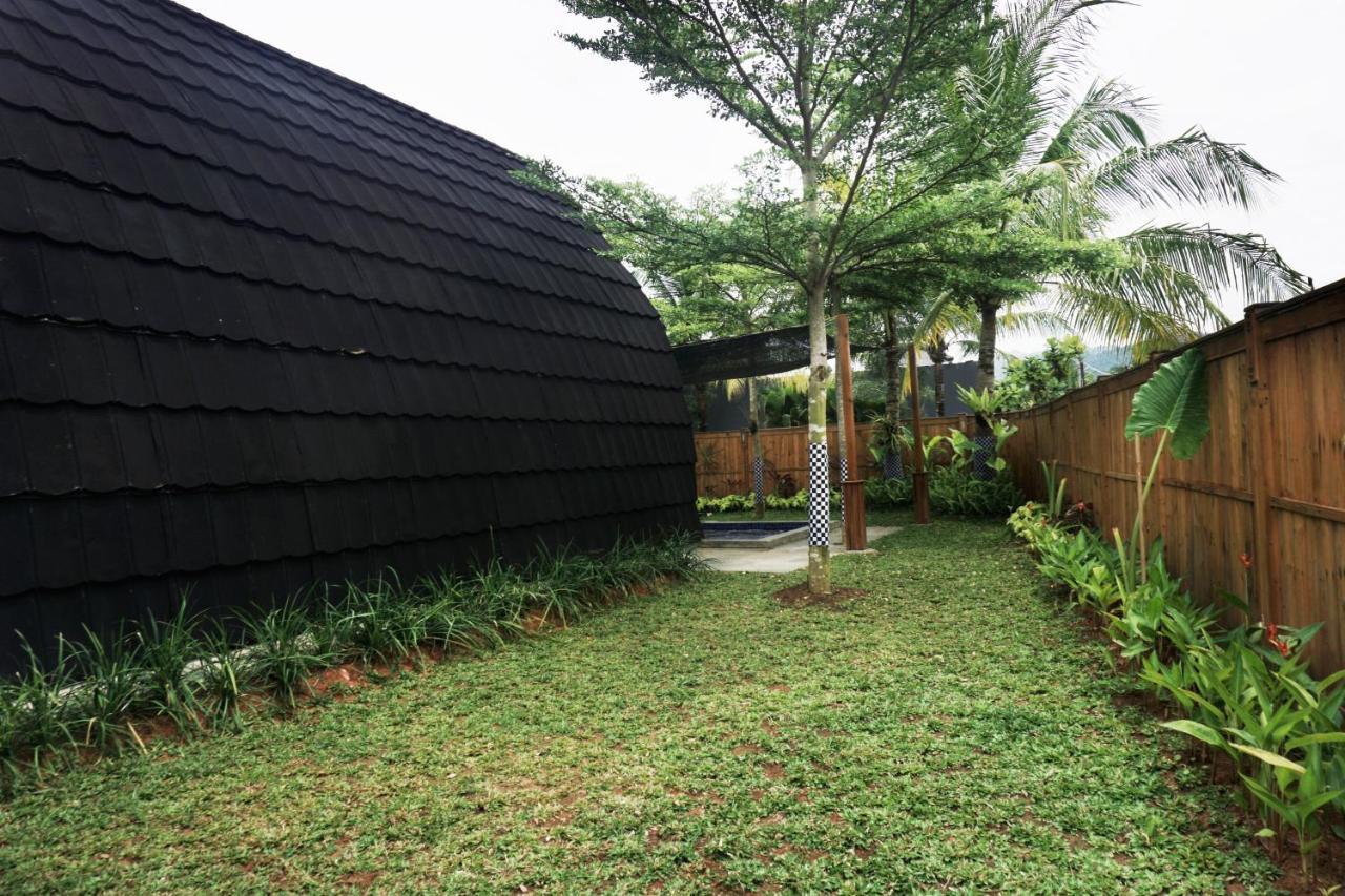 Collection O 9 Villa Ubud Anyer Exterior foto